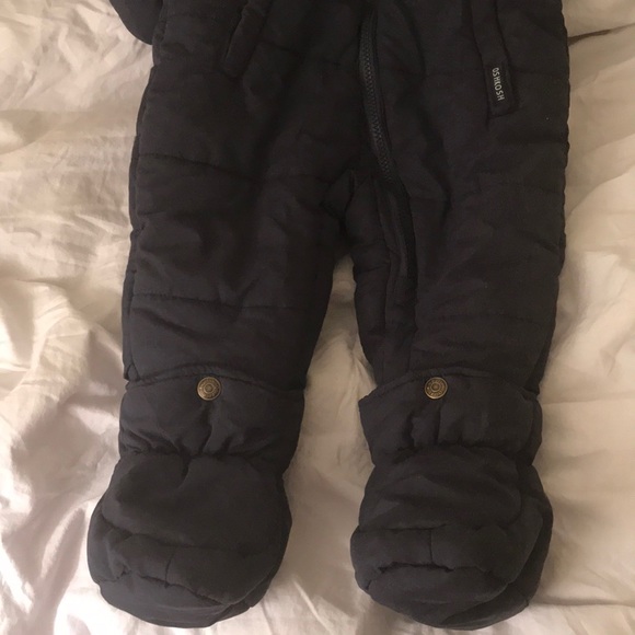 OshKosh Snowsuit 18m - Picture 2 of 3